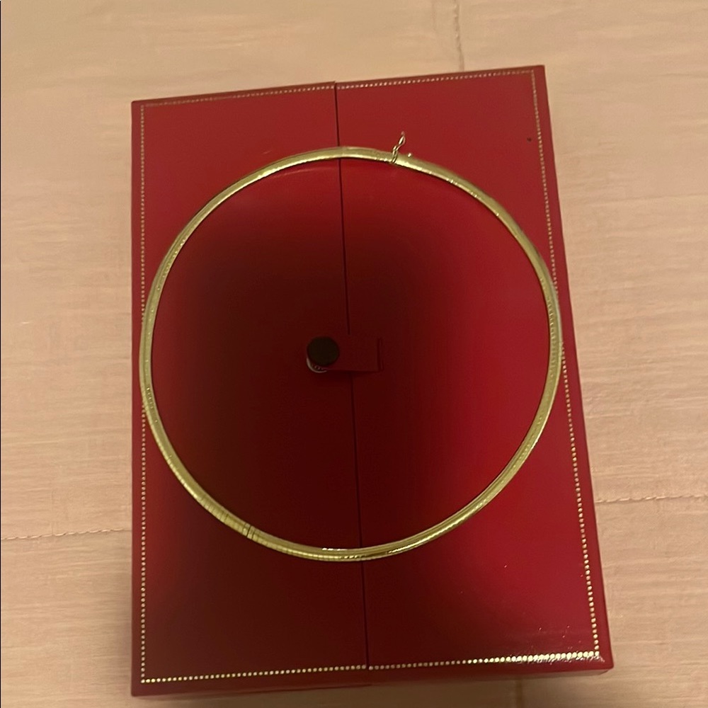 Elegant Gold-Tone Necklace